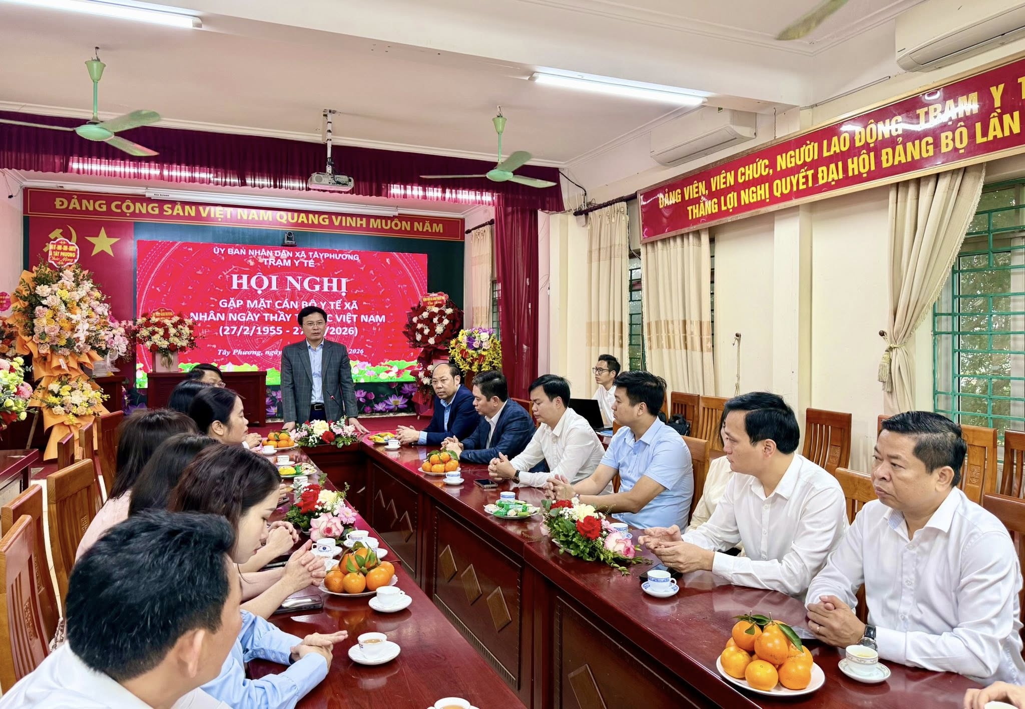 Lãnh đạo Đảng ủy xã Tây Phương, HĐND xã Tây Phương, UBND xã Tây Phương đã đến thăm hỏi, động viên và chúc mừng Trạm Y tế xã Tây Phương nhân kỷ niệm 71 năm Ngày Thầy thuốc Việt Nam (27/2/1955 – 27/2/2026)